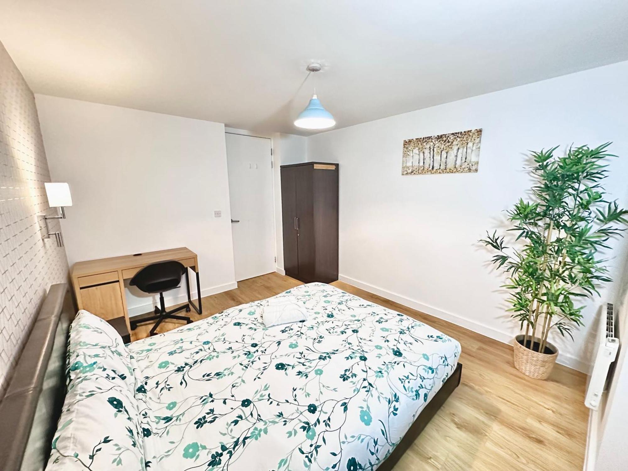 Private Garden Apartment With Geodome Manchester Kültér fotó